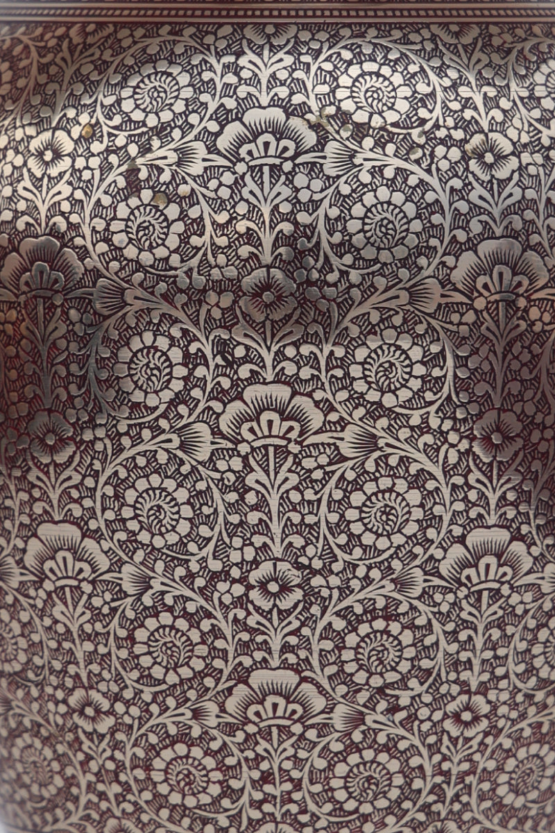 Darmiyani Red Marodi Surai Vase
