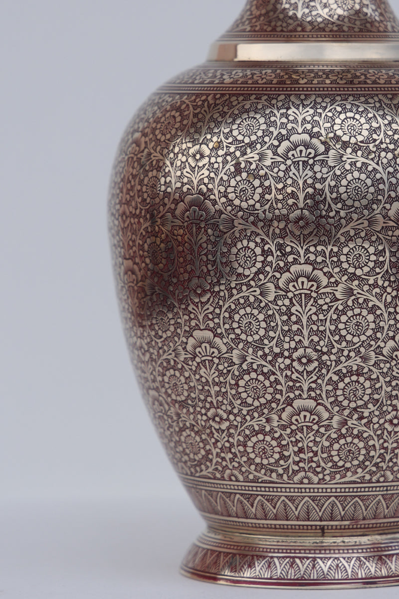 Darmiyani Red Marodi Surai Vase
