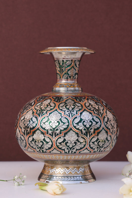 Emerald green marodi guldaan vase