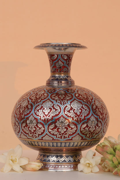 Crimson red marodi guldaan vase