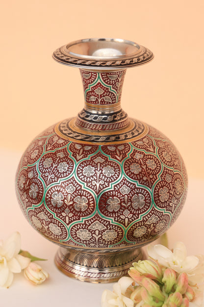 Crimson red marodi guldaan vase