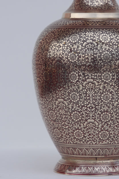 Darmiyani Red Marodi Surai Vase